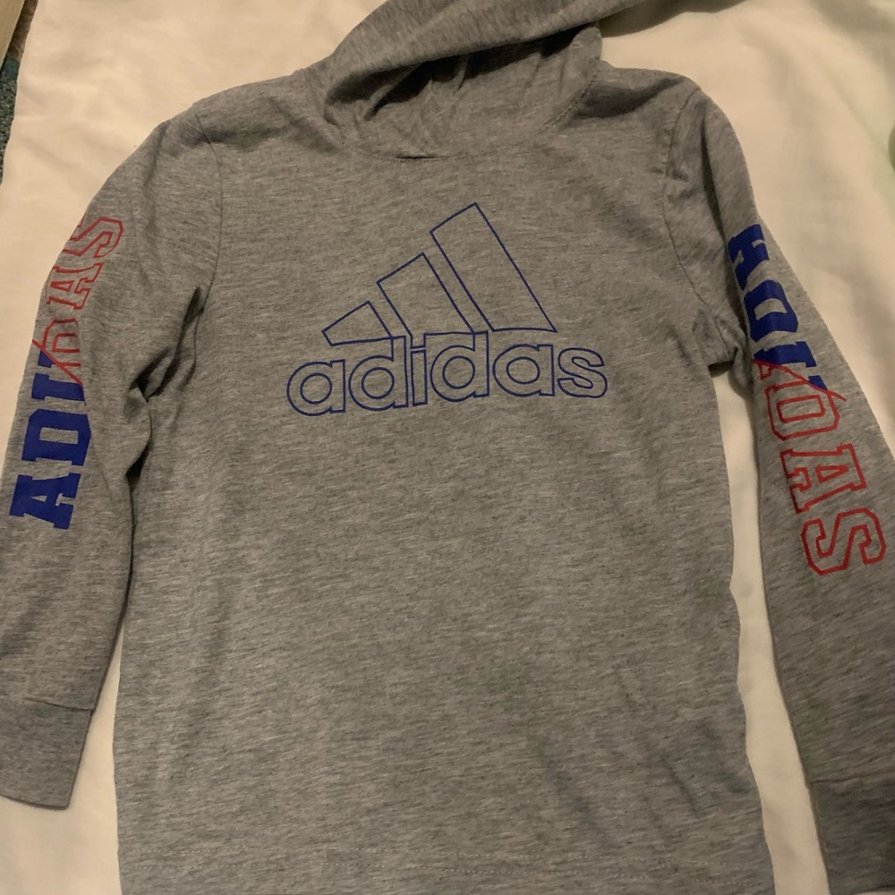 2T boys long sleeved hooded T-shirt by Adidas